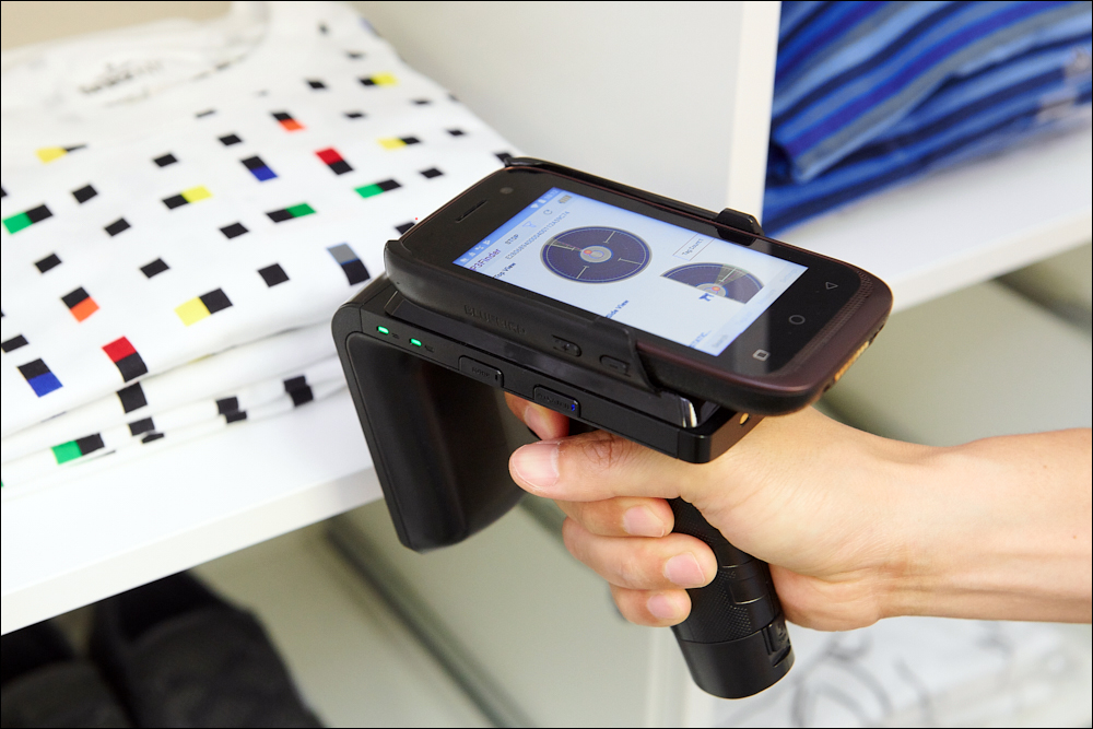 To use the P3 Finder app, employees enter the items for which they are searching into their mobile device, then swing it slowly left and right, and up and down, while moving around the targeted area.