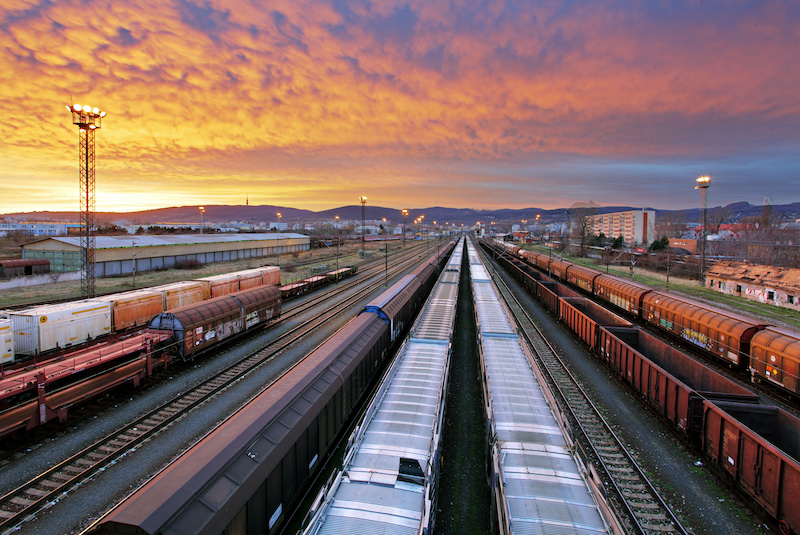 Bluetooth Mesh Network in Tests for Rail Car Management